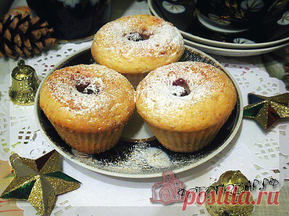 Творожные кексы с вишенкой.
Ароматные, вкусные и простые кексики приготовим сегодня к чаю!
 Домашняя выпечка – это гордость любой хозяйки. Побалуйте родных и близких аппетитными кексами с вишенкой.