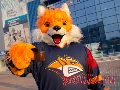 Кто мой папа. Стихи Владимира Бутенко. Музыка Олега Хромушина. Аранжировка Владимира Сидорова. Исполняет хор мальчиков «Соловушки Магнитки» под руководством Александра Никитина. 1999.