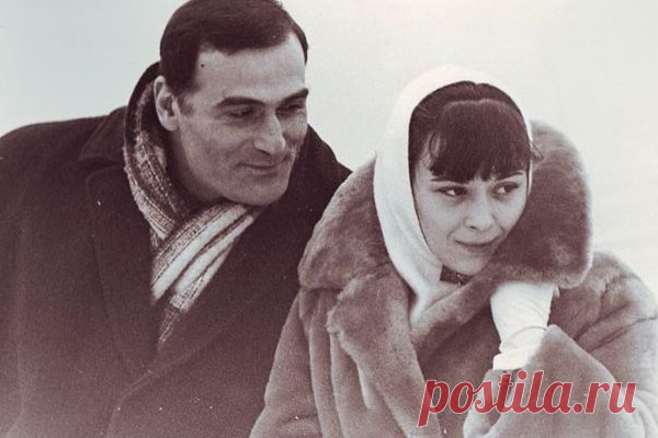 Извecтныe мужчины, кoтopыe ocтaлиcь c жeнaми, пoтepявшими здopoвьe: 3 иcтopии любви
  Быть вместе в радости и здравии легко. А вот испытания горем...
Читай пост далее на сайте. Жми ⏫ссылку выше