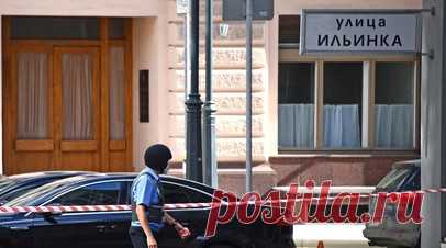 В Москве улицу Ильинку перекроют 2 августа. В Москве движение по улице Ильинке перекроют в субботу, 2 августа, в период с 06:00 до 13:00 в связи с празднованием Ильина дня. Читать далее