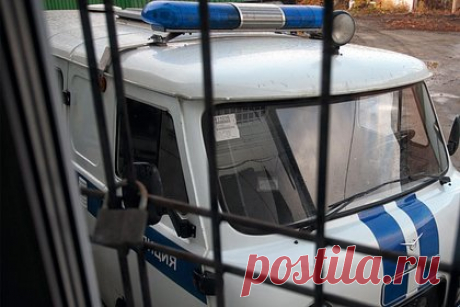 Крымчанин вспомнил об обиде и пошел с монтировкой к дверям администрации