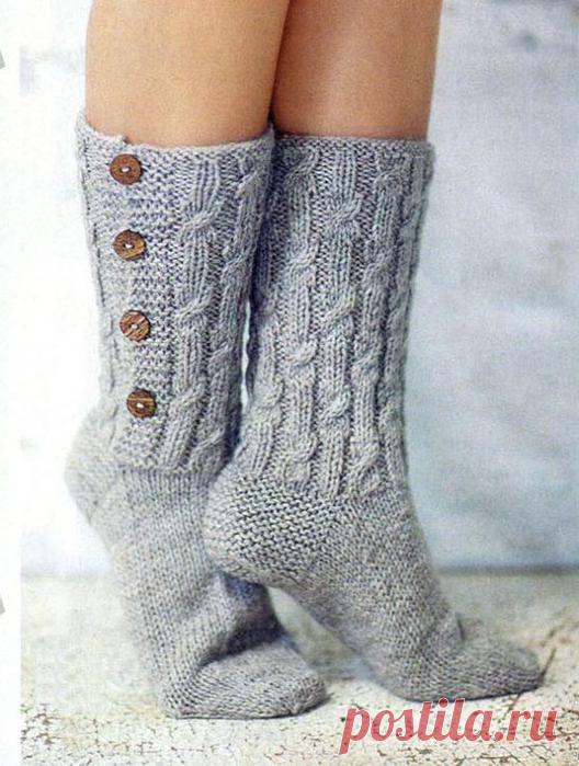 Носки с пуговицами.