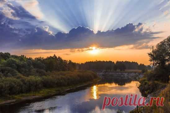 МАЛИНОВЫЙ ЗВОН НА ЗАРЕ!                                 http://www.playcast.ru/view/8396261/6baf076d771f4aaf5630b995b088ac7d375532f1pl