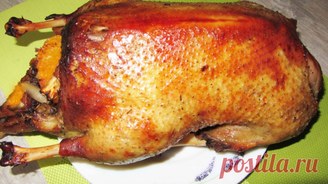 Запеченная утка с яблоками, курагой и апельсинами (в рукаве) рецепт с фото пошагово