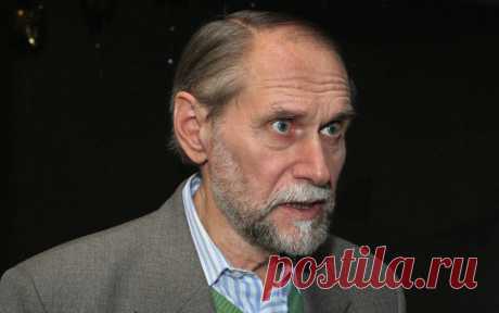 В Москве простились с писателем-сатириком Коклюшкиным. В Москве, в Центральном доме литераторов (ЦДЛ), завершилось прощание с писателем-сатириком, эстрадным драматургом Виктором Коклюшкиным, сообщает ТАСС.