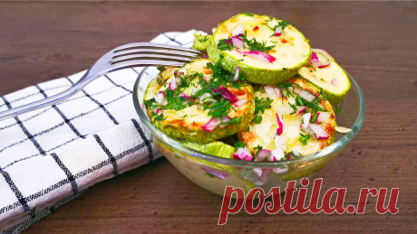 Как же это вкусно! Оторваться сложно: купил на рынке молодых кабачков и приготовил их «по-деревенски», как бабушка научила - просто и быстро | MEREL | KITCHEN | Дзен