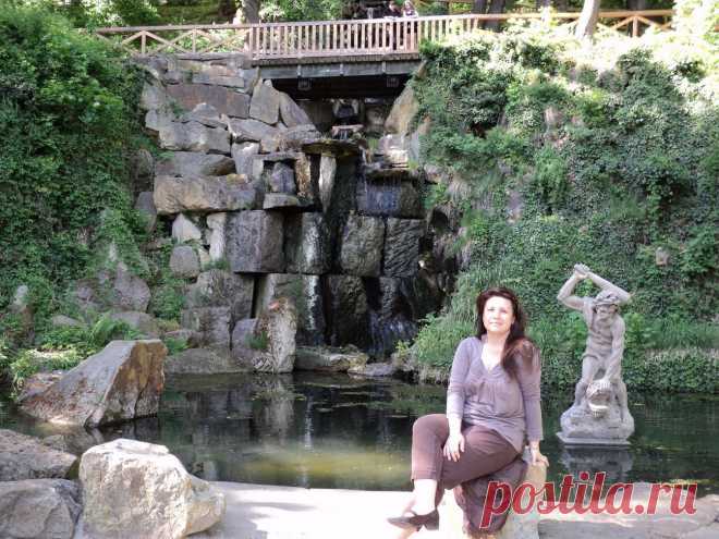 Прогулки по Праге на общественном транспорте и пешком без проф.экскурсий, но с рассказами, показами, фотосессией и ответами на все вопросы - 20 евро/час с чел. либо 100 евро/день за компанию от 2 человек: встреча и проводы к Вам в отель, квитанция об оплате перед выездом на прогулку.