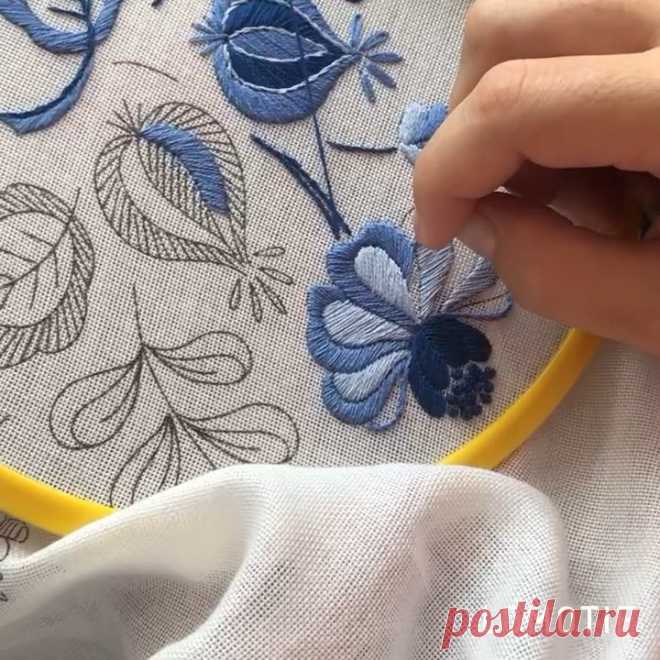 Ирина Полат в Instagram: «Процесс создания скатерти. Наша сила в нашей истории и корнях. #как_вышивать_гладью Creating a new table cloth.»