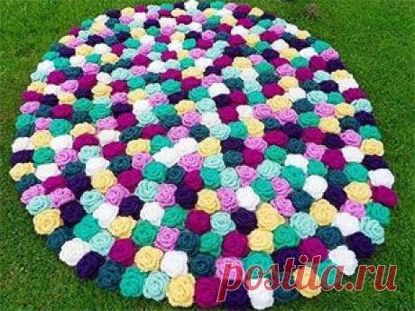 Шикарный коврик из роз