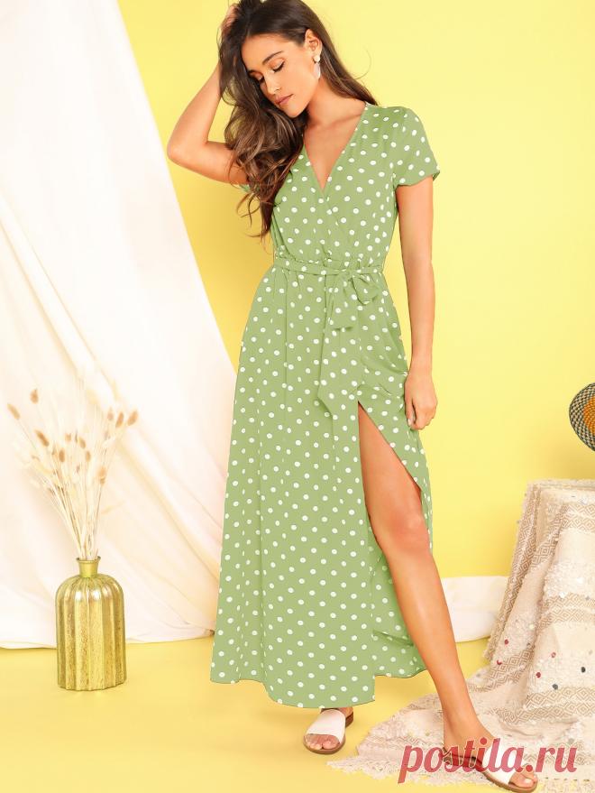 Платье в горошек на запах с поясом и разрезом Зелёные - купить онлайн в интернет-магазине PoshLook