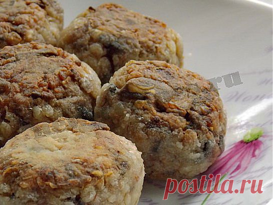 Постные гречаники с грибами .