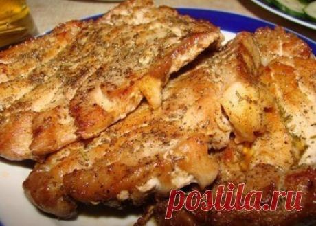 Мы готовим мясо на скорую руку. Ингредиенты: - Свинина - сколько душенька пожелает;. - Соль;. - Чёрный перец;. - Розмарин. Всё остальное (помидоры, зелень, оливки и т. д. ) по аппетиту и вкусу. К мясу очень и очень желательны какие-...