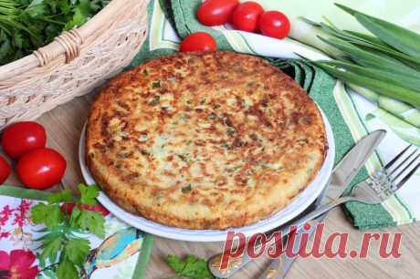 Ленивый пирог на сковороде - просто объедение Быстрый вкусный завтрак, занимающий минимальное время на его приготовление – это мечта любой заботливой хозяйки. Чаще всего утром мы торопимся, опаздываем, поэтому возиться с завтраком времени не хватает. Но банальные бутерброды и йогурты быстро надоедают, хочется чего-то новенького. Предлагаю вам отличный вариант быстрого завтрака в виде сырного пирога. Он делается буквально за 15 минут. Я называю этот пирог – «Ленивый». Потом...