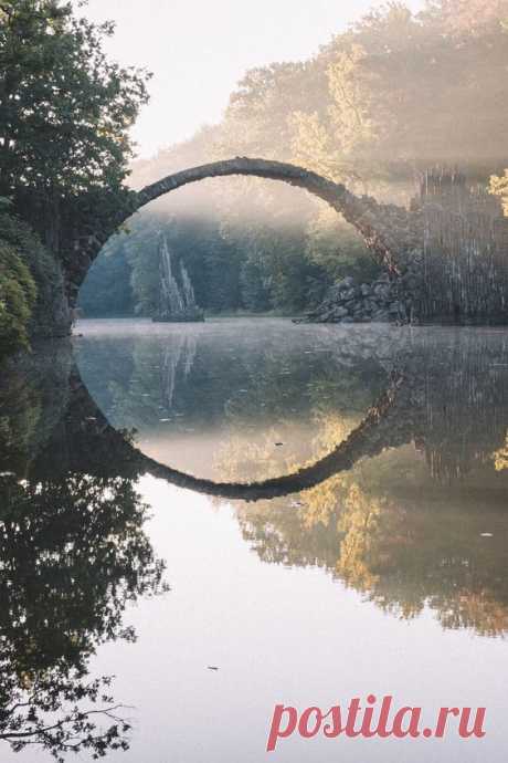 Rakotz Bridge during Sunrise | Wanderlust