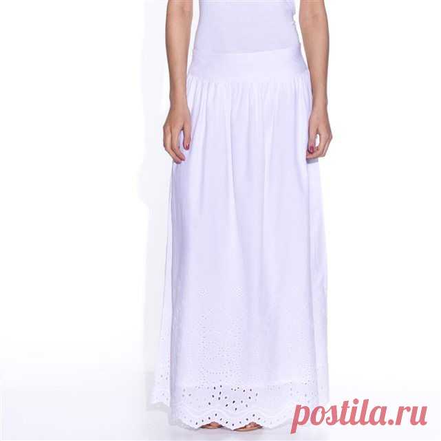 Long Skirt with Broderie Anglaise Hem, 100% Cotton   £14.70
This long skirt is enhanced with a broderie anglaise hem. Wide waistband. Gypsy skirt with side zip fastening. Broderie anglaise trim on the hem. Length approx. 95 cm. 100% cotton, fully lined with cotton voile.