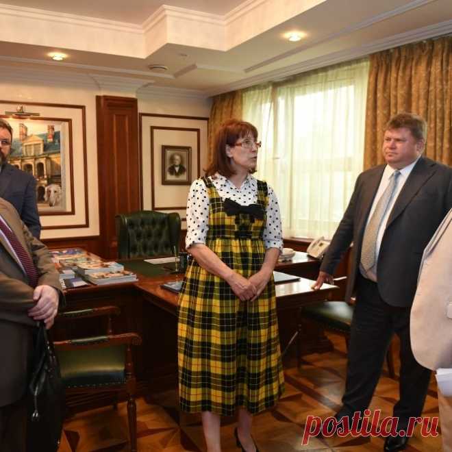 👪 Информационный сайт жителей дома на Ефремова, 19
💝 Сделаем жизнь максимально комфортной для каждого
📝 Новость: Требование жильцов с призывом аффилированных лиц