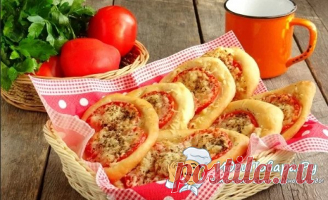 Булочки &quot;Лодочки&quot; с луком, сыром и помидорами — рецепт Булочки &quot;Лодочки&quot; с луком, сыром и помидорами — рецепт


Что делать, если захотелось вкусной и ароматной выпечки, а в доме не оказалось дрожжей? Испеките простые, но вкуснейшие булочки – лодочки. Выпе…