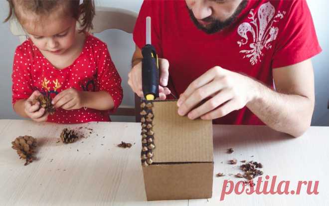 Как сделать домик из шишек? Поделка в детский сад | dadknowhow. С папой интересно | Яндекс Дзен