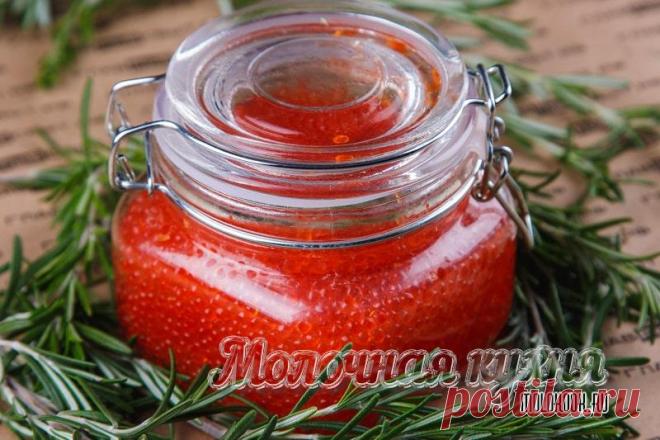 Как засолить икру форели в домашних условиях: 11 быстрых и вкусных рецептов с фото Узнайте, как быстро засолить икру из форели собственноручно в домашних условиях. Вкусные и простые рецепты с пошаговым описанием и фотографиями.