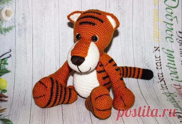 Сегодня снова познакомлю вас с одним из тигрят марафона Полосатый рейс  чудесная игрушка , станет отличным другом для вашего ребёнка и научит ррррычать , ведь это настоящий тигр 
Автор - Наталья https://vk.com/ntitula
Группа автора - https://vk.com/club187826505