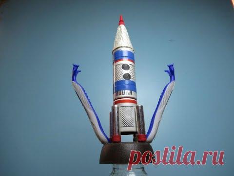 Как сделать ракету / Поделка ко дню Космонавтики / Фигурки / Сувениры / Поделки от MrCreator