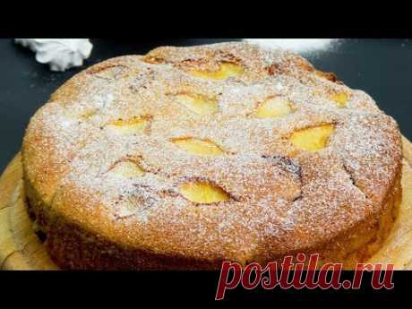 Спасет в любой ситуации! Бюджетный рецепт пышного и вкусного яблочного пирога. I Appetitno.TV