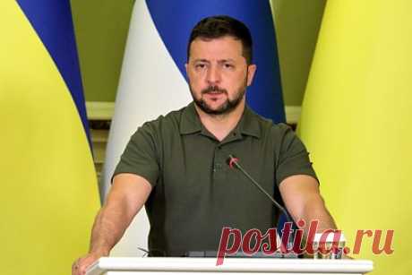 «Есть план, есть конкретные города». Зеленский раскрыл, как Украина будет воевать в ближайшие месяцы. Владимир Зеленский заявил, что ВСУ будут предпринимать новые попытки наступления в текущем и следующем году, у военных есть план и конкретные направления, в которых они собираются продвигаться. Он признал медленный прогресс контрнаступления и заявил, что это происходит по вине Запада, который передал Киеву мало оружия.