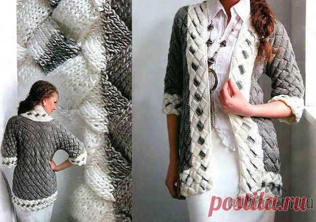 Идея для любителей вязания. Жакет спицами в технике  энтерлак. 






Жакет в технике энтрелак(плетеный узор) или пэчворк связан спицами. Жакет связан из пряжи двух цветов: серой и белой.









Жакет имеет укороченный рукав 3/4. Жакет застегивается всего на од…