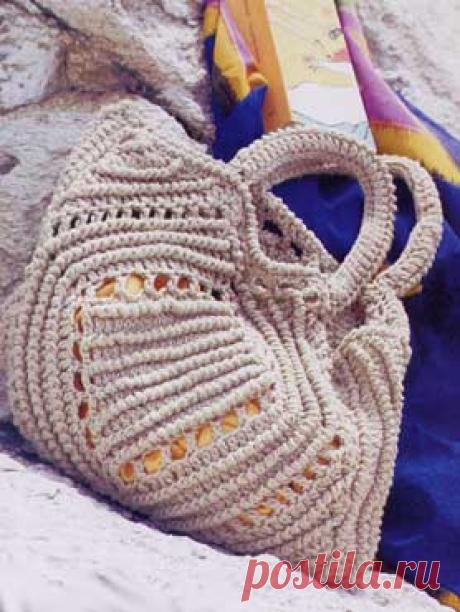 Bolsas hechas de cintas de polipropileno.