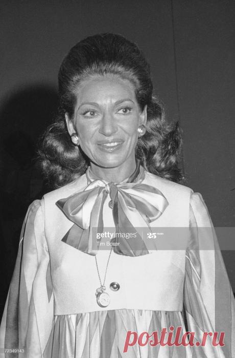 americanborn-greek-opera-soprano-maria-callas-smiles-as-she-attends-picture-id72349143 (1348×2048)