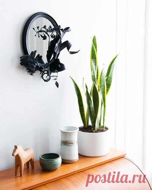 Оригинальное украшение зеркала