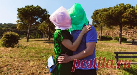 Гостинг, мостинг, касперинг: новые жестокие тренды в отношениях