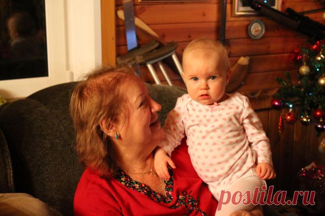 Внучка  Яна  с  бабушкой  Любой