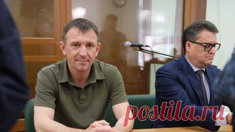 Адвокат генерала Попова рассказал о его настрое. Бывший командующий 58-й армией ВС РФ Иван Попов держится стойко и не признает свою вину. Об этом адвокат генерал-майора Сергей Буйновский сообщил Life со ссылкой на Telegram-канал Shot. По словам юриста, после второго отказа в домашнем ...