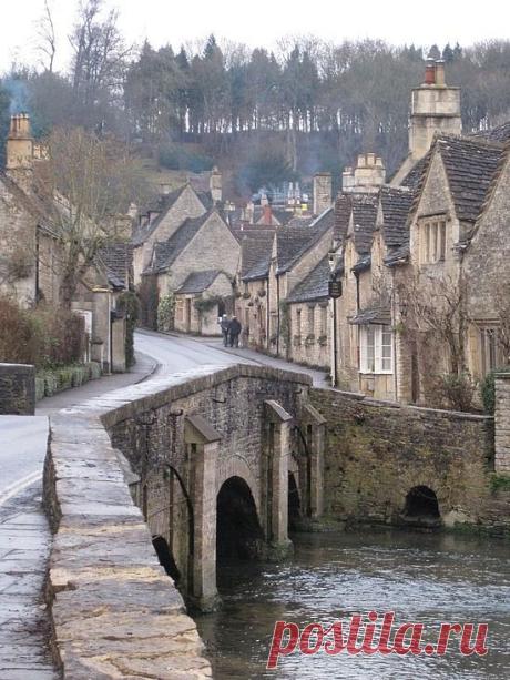The beautiful streets of Castle Combe , Bath, United Kingdom...like something out of a fairy tale... | Найдено на сайте blog.travelpod.com.