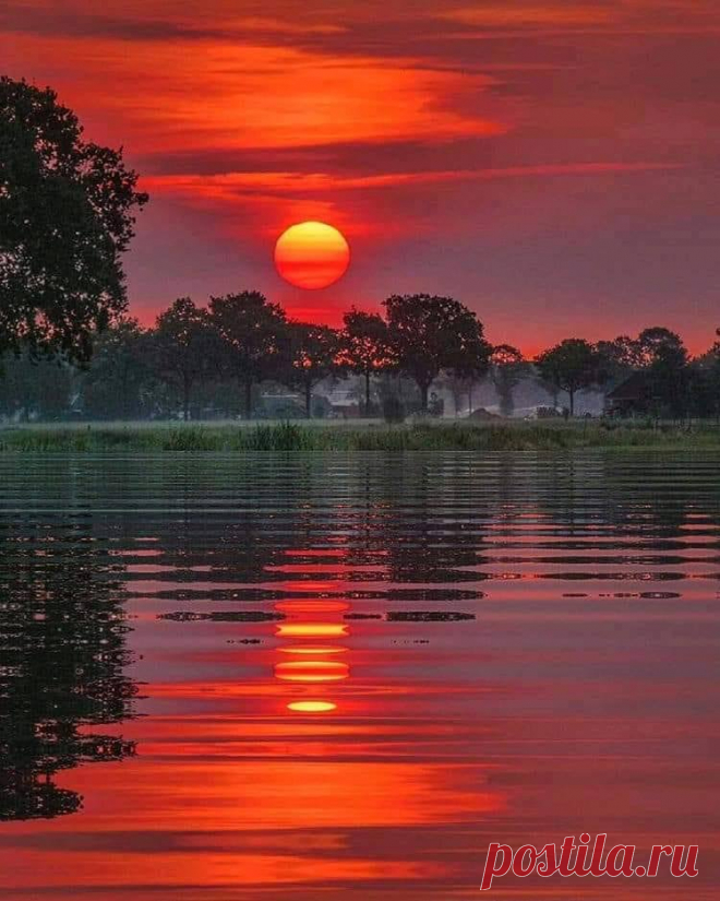 Աստծո արարած բնությունը կատարյալ է․․․ ✨
Մենք չգիտենք, թե ինչ կլինի վաղը։ Թող այն լինի և լինեն նրանք, ովքեր մեզ համար թանկ են :Բարի գիշեր ․․.խաղաղ արշալույս:🌕