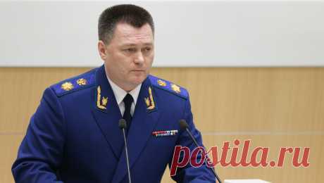 В Генпрокуратуре рассказали о фактах замалчивания травли учеников в школах. Генпрокурор РФ Игорь Краснов заявил, что в 2023 году в российских школах были выявлены факты замалчивания педагогами случаев травли учеников. Его слова во время выступления в Совете Федерации передает РИА ...