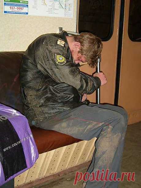 тяжела служба