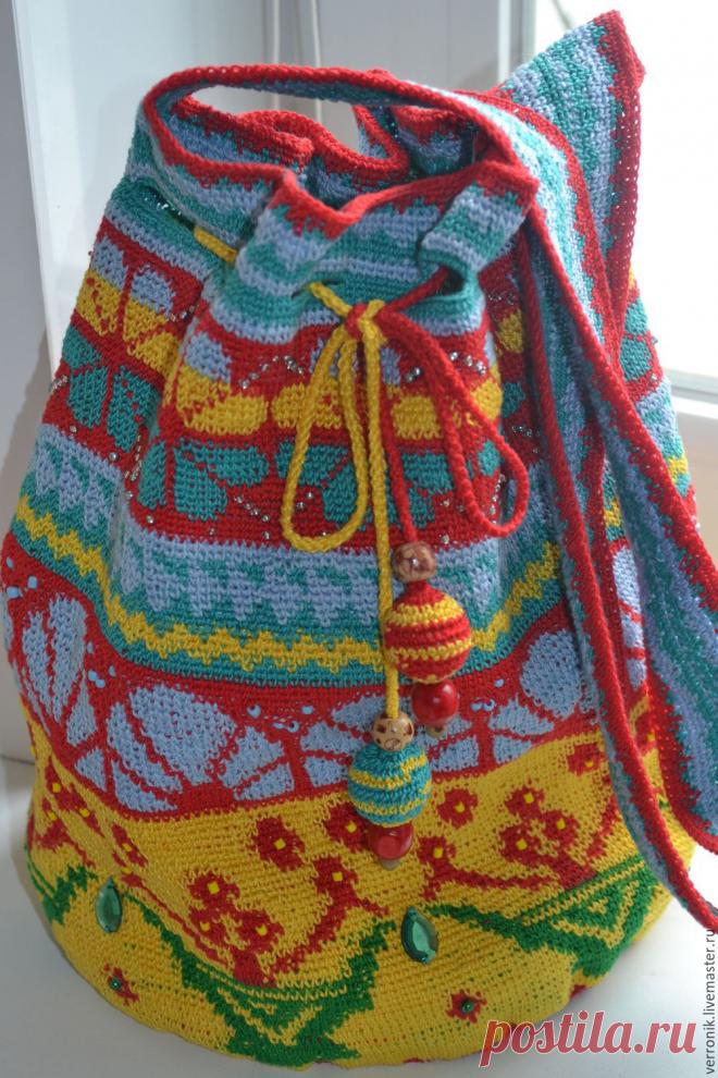 Сумка-торба: Колумбийская мочила. (Mochila) Вязаная сумка – купить на Ярмарке Мастеров – C2FGBRU | Сумка-торба, Самара Сумка-торба: Колумбийская мочила. (Mochila) Вязаная сумка в интернет-магазине на Ярмарке Мастеров. Мочила (Mochila) – традиционная колумбийская сумка ручной работы. Многие сотни лет женщины индейских племен Aruahuaca, Kankuamo и Kogui из горной местности Сьерра-Невада-де-Санта-Марта ткали из шерсти мешкоподобные сумки.