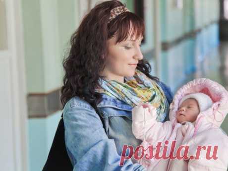 Выписка ребенка из роддома – одеваем малыша правильно