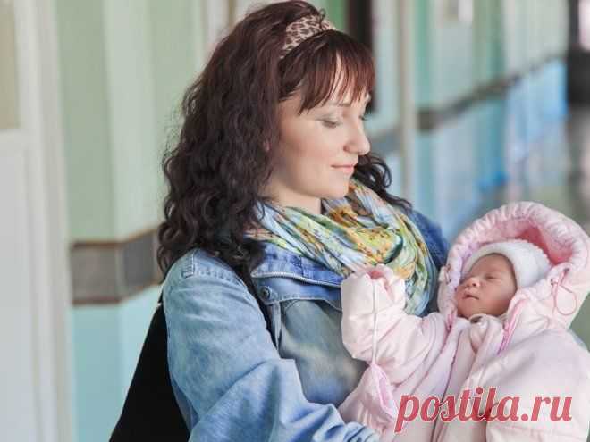 Выписка ребенка из роддома – одеваем малыша правильно