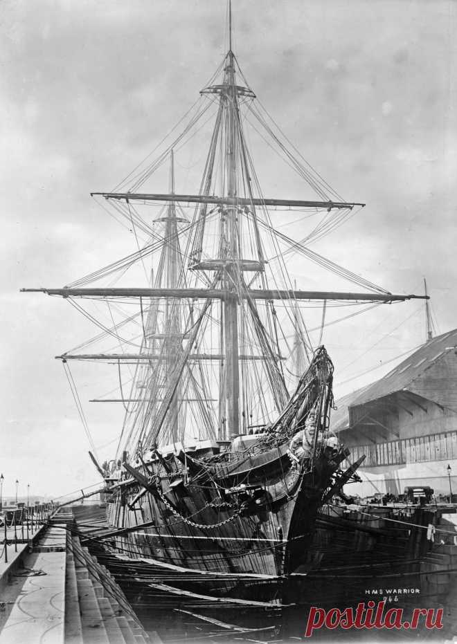 Ships and Boats : Photo