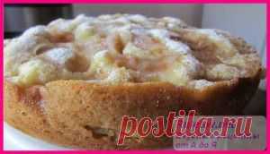 Шарлотка с яблоками в мультиварке