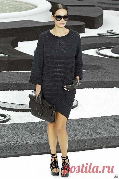 К осени: вяжем подиумное платье от Chanel
