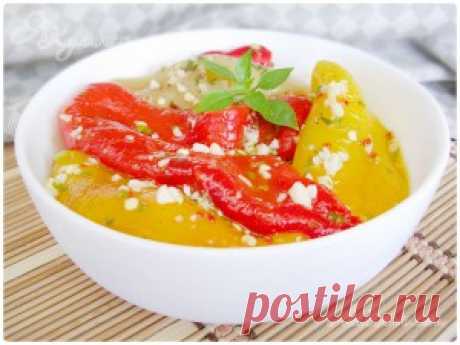 Рецепт приготовления быстрого маринованного болгарского перца с чесноком и медом на зиму | Я кулинар