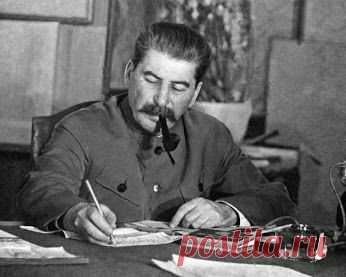 Популярное – Google+
Юрий М.
Доступно всем в Интернете  -  17:20
 
ОДИН ГЕНЕРАЛ-ПОЛКОВНИК ДОКЛАДЫВАЛ СТАЛИНУ О ПОЛОЖЕНИИ ДЕЛ...

Верховный главнокомандующий выглядел очень