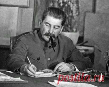 Популярное – Google+
Юрий М.
Доступно всем в Интернете  -  17:20
 
ОДИН ГЕНЕРАЛ-ПОЛКОВНИК ДОКЛАДЫВАЛ СТАЛИНУ О ПОЛОЖЕНИИ ДЕЛ...

Верховный главнокомандующий выглядел очень