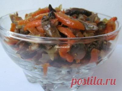 Салат из куриных желудков...почти по корейски