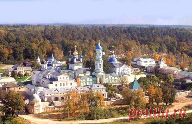 Оптина пустынь - одно из самых намоленных мест