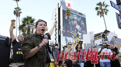 Голливудские актёры ратифицировали контракт со студиями после забастовки. Гильдия киноактёров и федерация артистов телевидения и радио США (SAG-AFTRA) ратифицировала контракт со студиями, условия которого удалось согласовать в результате забастовки членов организации. Читать далее